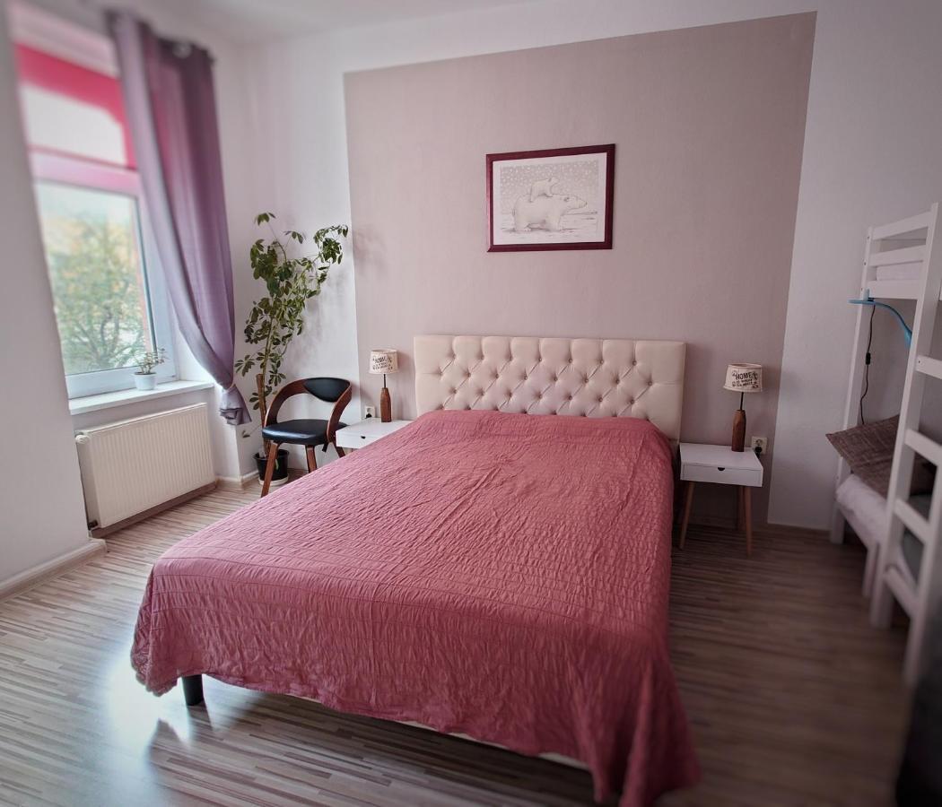 Flat In Neo Country Style Aus Gruenderzeit Bis 6 Person Leilighet Leipzig Eksteriør bilde