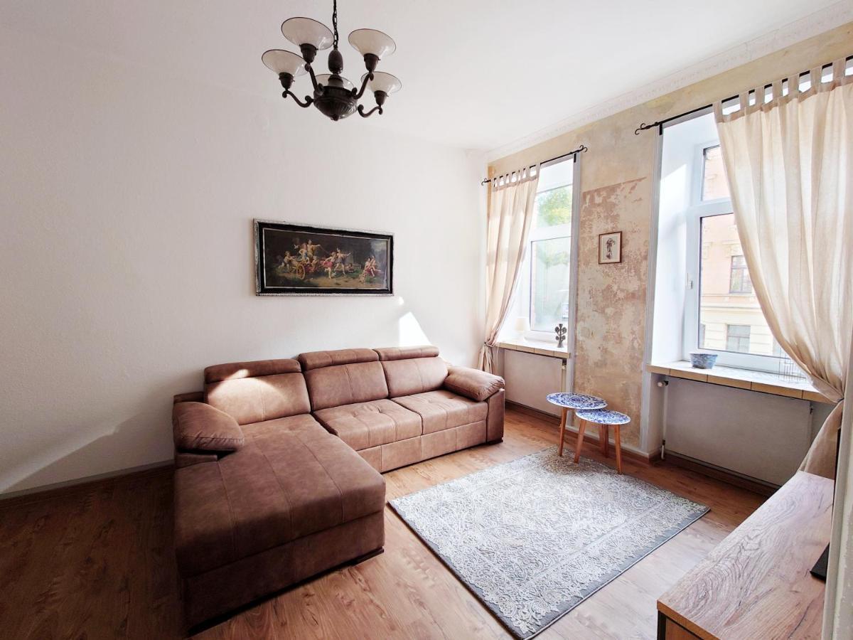 Flat In Neo Country Style Aus Gruenderzeit Bis 6 Person Leilighet Leipzig Eksteriør bilde