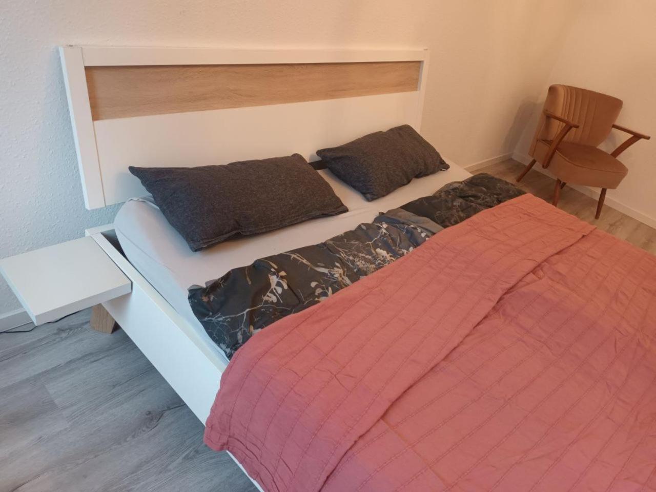 Flat In Neo Country Style Aus Gruenderzeit Bis 6 Person Leilighet Leipzig Eksteriør bilde